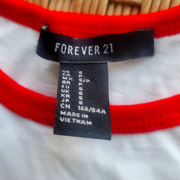 NWT Forever 21 Crop Rainbow Graphic Tank Top Size Small - Picture 8 of 9